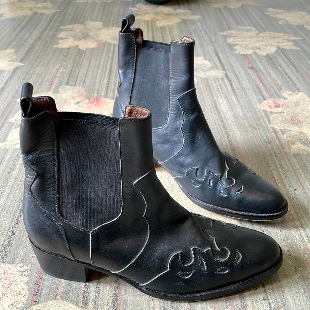 Goodbye Folk black leather western chelsea heels W8.5